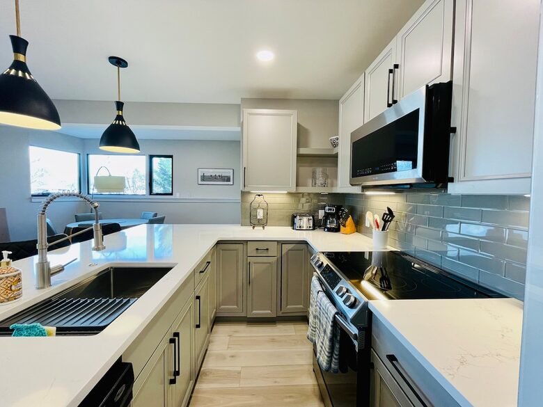 Urban Retreat with Red Rocks Charm - Arvada, Colorado
