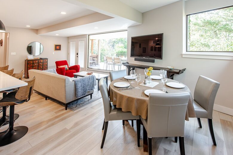 Urban Retreat with Red Rocks Charm - Arvada, Colorado