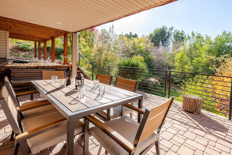 Urban Retreat with Red Rocks Charm - Arvada, Colorado
