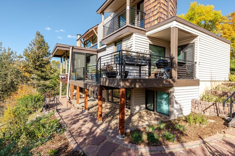 Urban Retreat with Red Rocks Charm - Arvada, Colorado