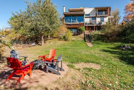 Urban Retreat with Red Rocks Charm - Arvada, Colorado