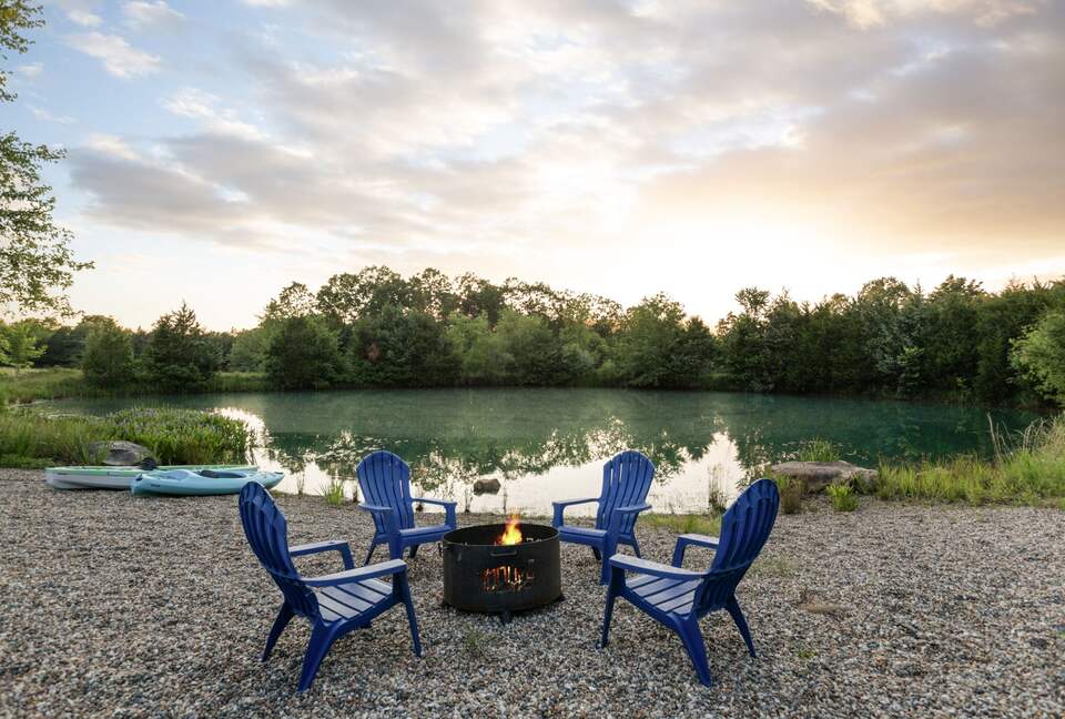 Farmington Countryside Retreat with Private Pond - Farmington, Missouri