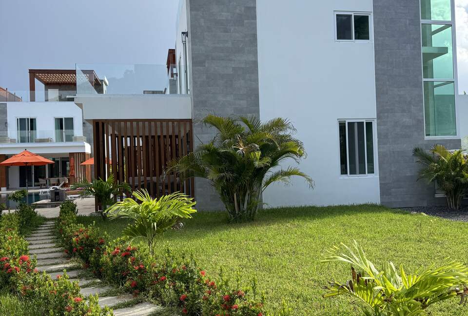 West Bay Roatan Island: Luxury Villa at Caribbean Sea - West Bay, Honduras
