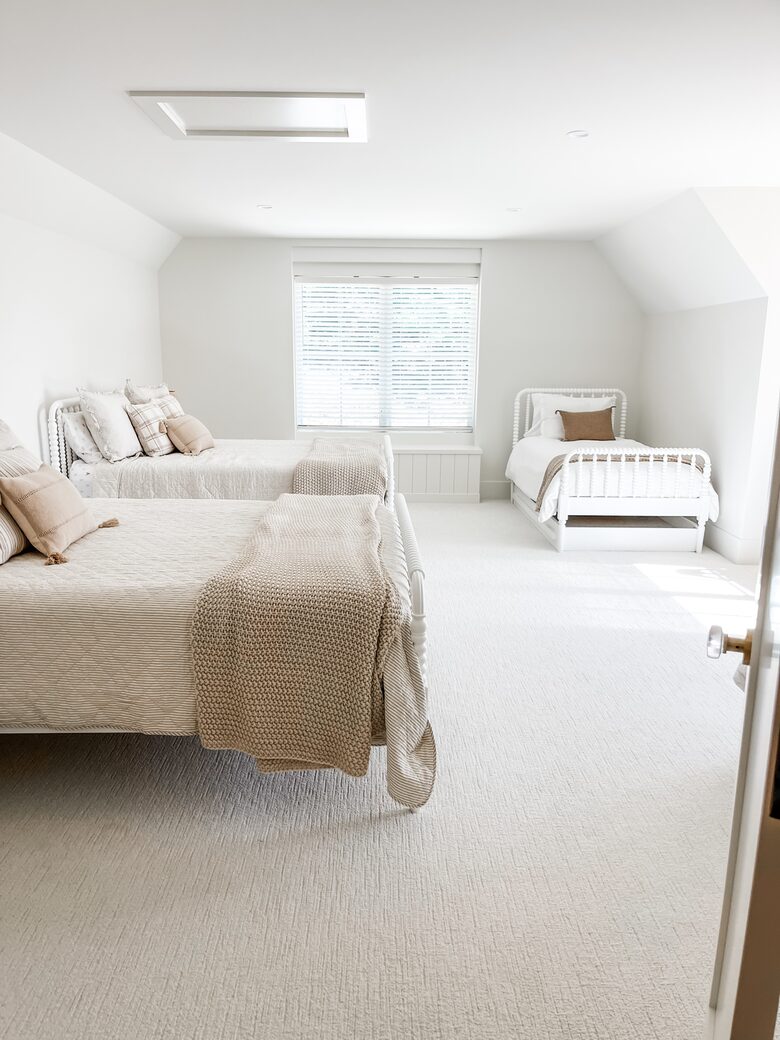 Sunset Haven | Elegant Waterfront Living in Shelby, Michigan - Shelby, Michigan