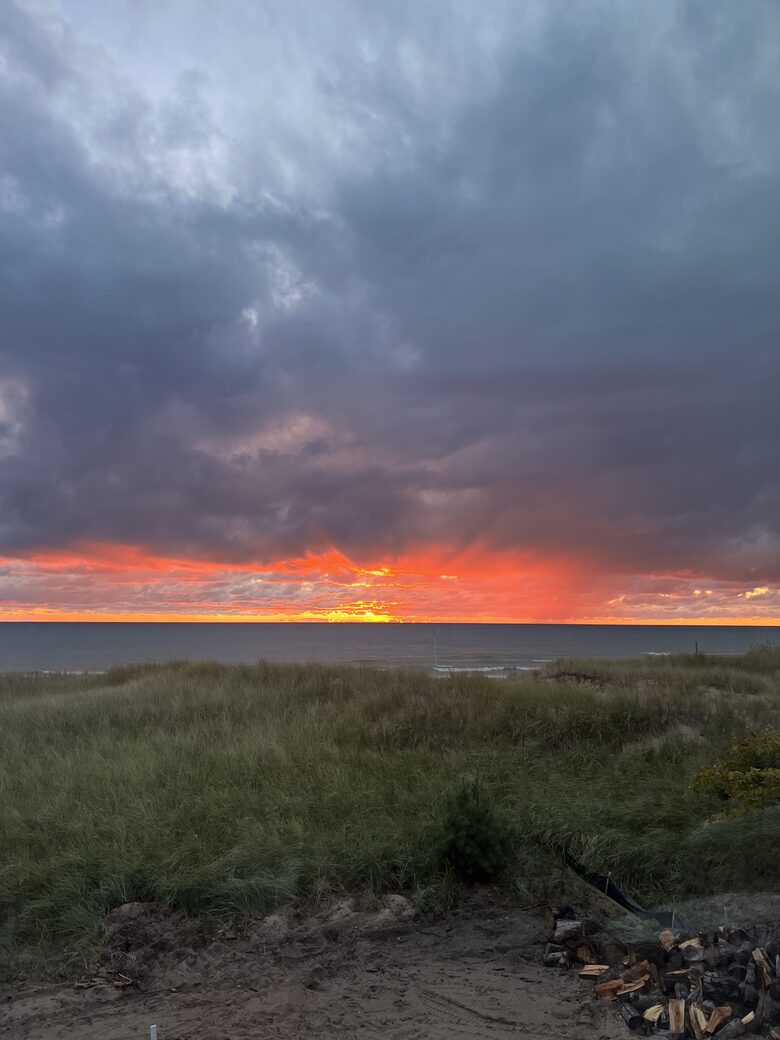 Sunset Haven | Elegant Waterfront Living in Shelby, Michigan - Shelby, Michigan
