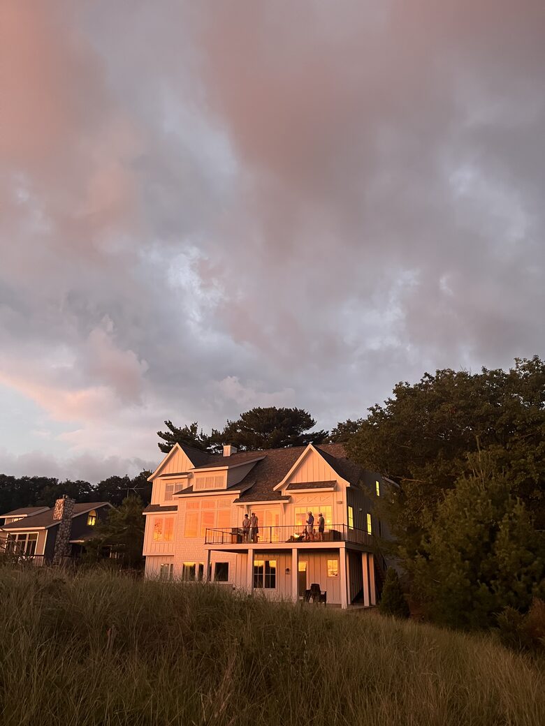 Sunset Haven | Elegant Waterfront Living in Shelby, Michigan - Shelby, Michigan