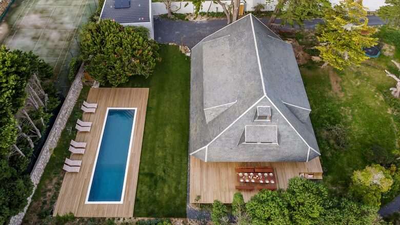 Contemporary Comfort Meets Rustic Charm by the Sea - Praia Da Maca, Colares, Portugal