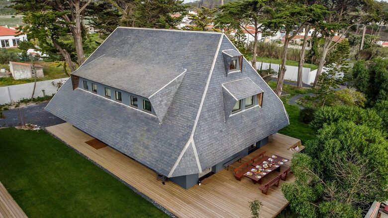 Contemporary Comfort Meets Rustic Charm by the Sea - Praia Da Maca, Colares, Portugal