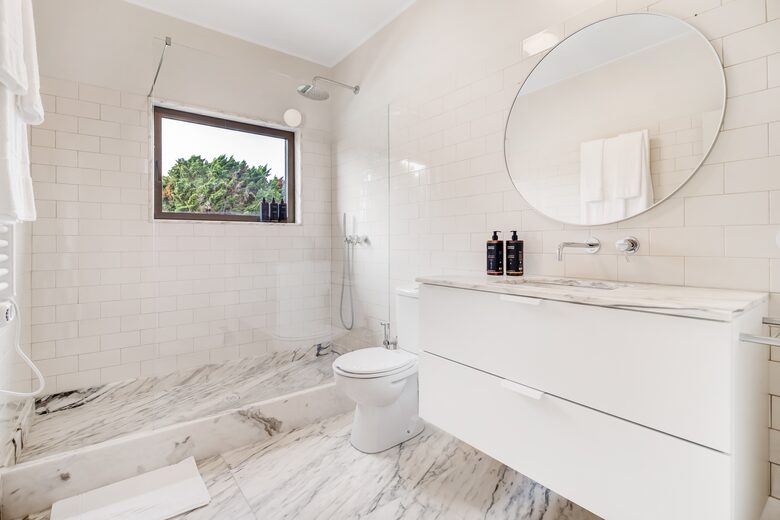 Contemporary Comfort Meets Rustic Charm by the Sea - Praia Da Maca, Colares, Portugal