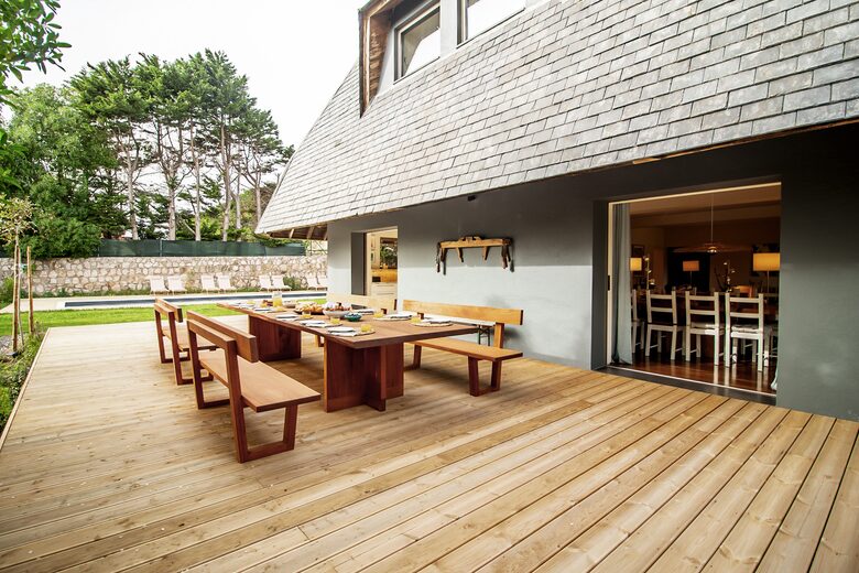 Contemporary Comfort Meets Rustic Charm by the Sea - Praia Da Maca, Colares, Portugal