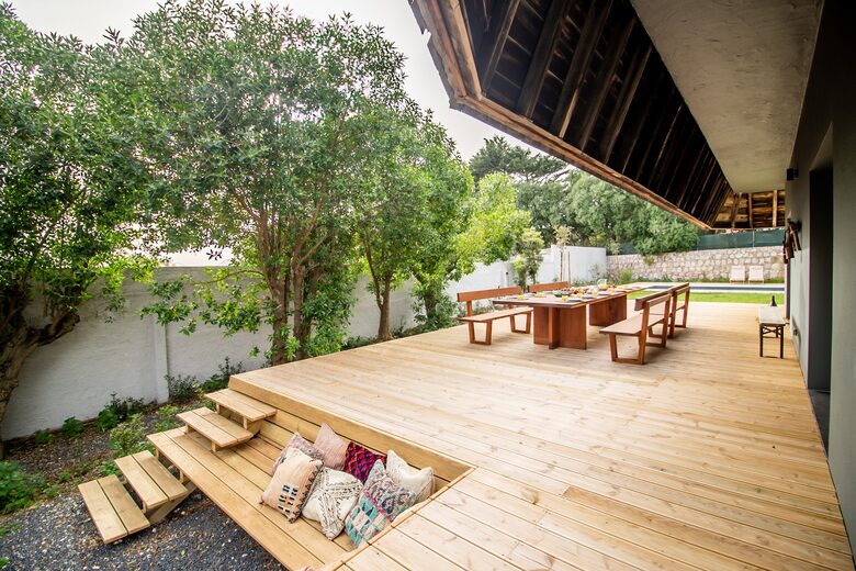 Contemporary Comfort Meets Rustic Charm by the Sea - Praia Da Maca, Colares, Portugal
