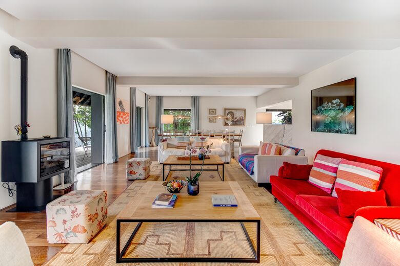 Contemporary Comfort Meets Rustic Charm by the Sea - Praia Da Maca, Colares, Portugal
