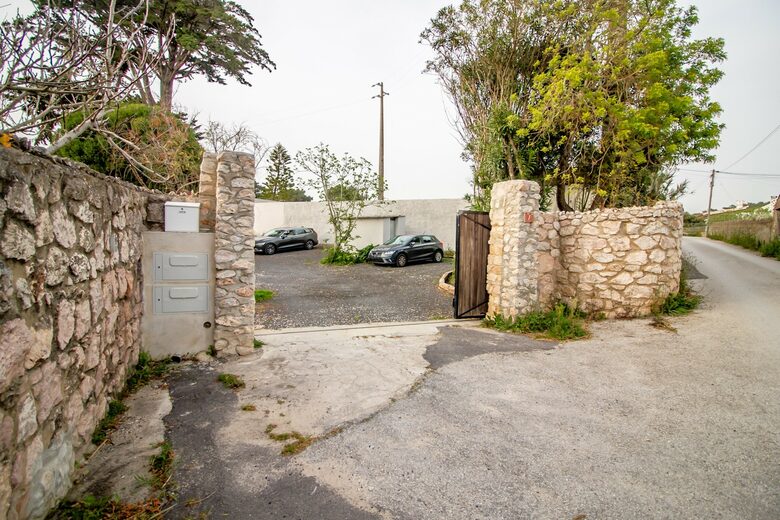 Contemporary Comfort Meets Rustic Charm by the Sea - Praia Da Maca, Colares, Portugal