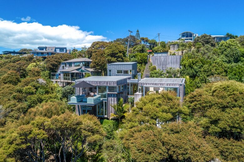 Ten Tawa - Oneroa, Waiheke Island, New Zealand