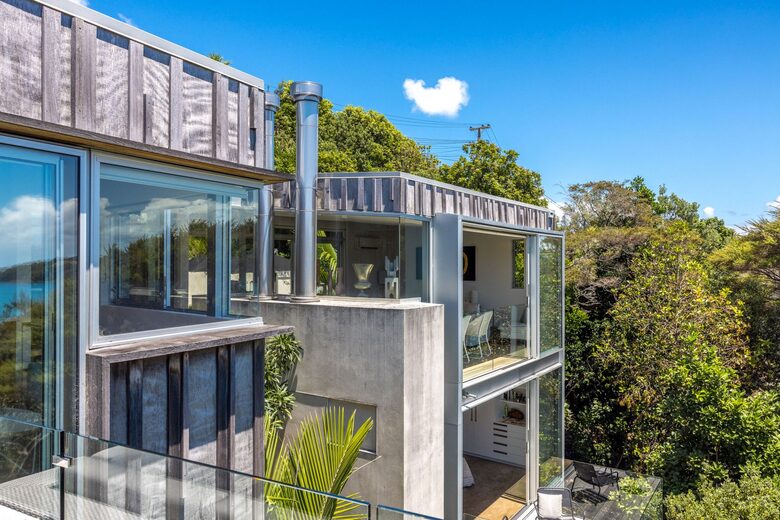 Ten Tawa - Oneroa, Waiheke Island, New Zealand