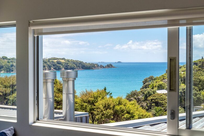 Ten Tawa - Oneroa, Waiheke Island, New Zealand
