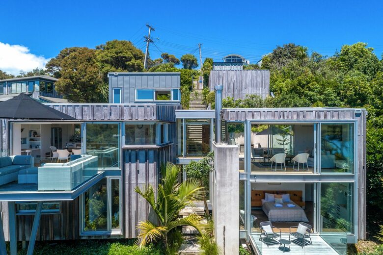 Ten Tawa - Oneroa, Waiheke Island, New Zealand