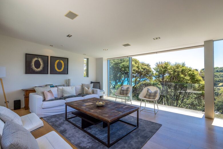 Ten Tawa - Oneroa, Waiheke Island, New Zealand