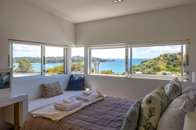 Ten Tawa - Oneroa, Waiheke Island, New Zealand