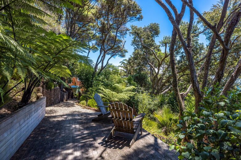 Ten Tawa - Oneroa, Waiheke Island, New Zealand