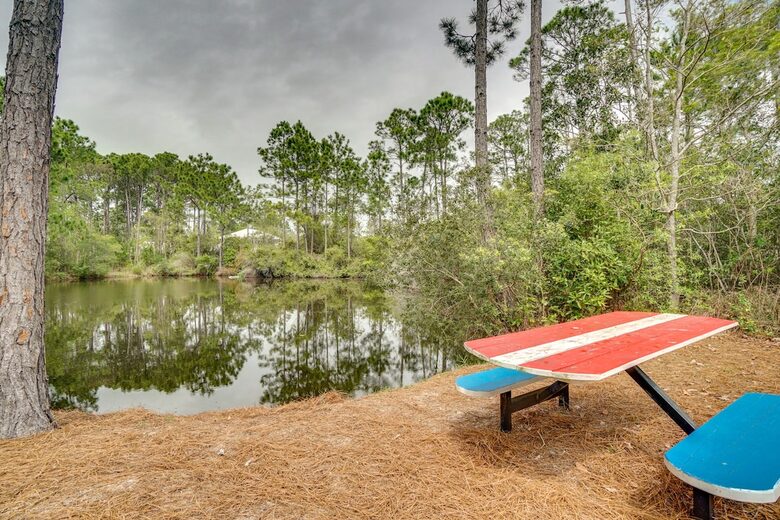 Family Tides Bungalow - Santa Rosa Beach, Florida