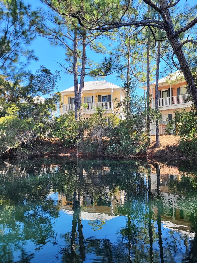 Family Tides Bungalow - Santa Rosa Beach, Florida