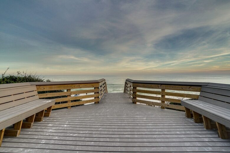 Family Tides Bungalow - Santa Rosa Beach, Florida
