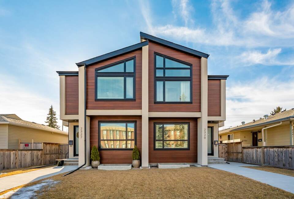 Luxury Family Retreat - Calgary, Canada