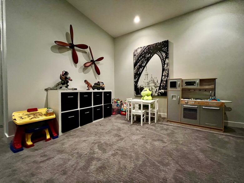 Luxury Family Retreat - Calgary, Canada