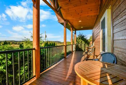 Wisconsin Hillside Lodge - Baraboo, Wisconsin