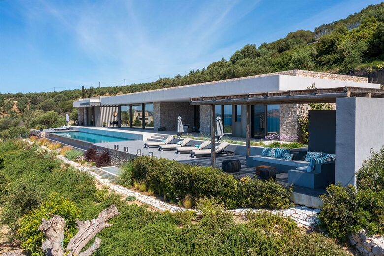 The B Villa - Gialova, Greece