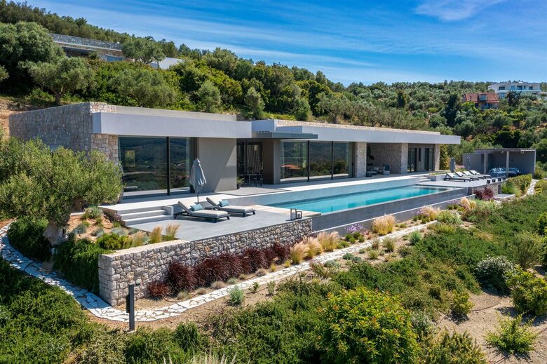 The B Villa - Gialova, Greece