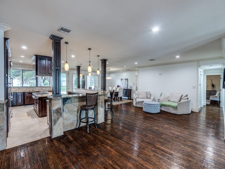 Expansive Dallas Retreat with Outdoor Paradise - Irving, Texas