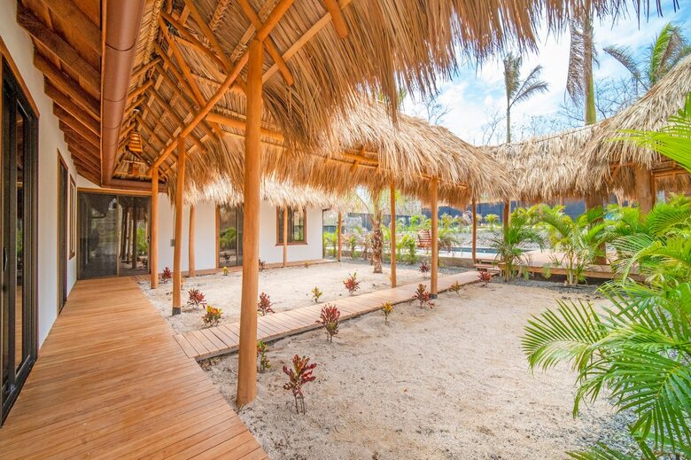Casa Uluwatu | Lovely Walk to Beach - Playa Avellana, Costa Rica