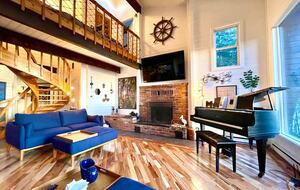 Huge Cabin with Best View on Orcas - Eastsound, Washington