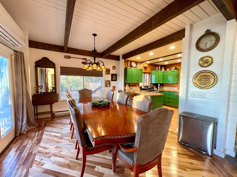 Huge Cabin with Best View on Orcas - Eastsound, Washington