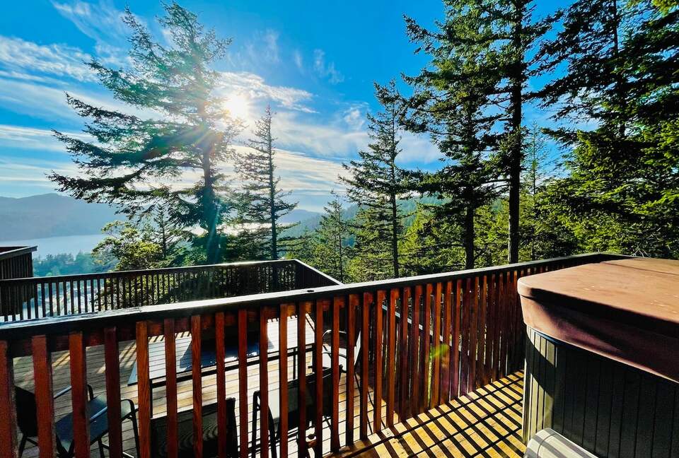 Huge Cabin with Best View on Orcas - Eastsound, Washington