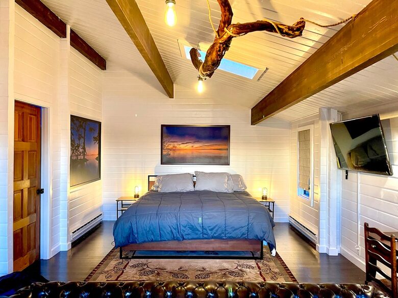 Huge Cabin with Best View on Orcas - Eastsound, Washington