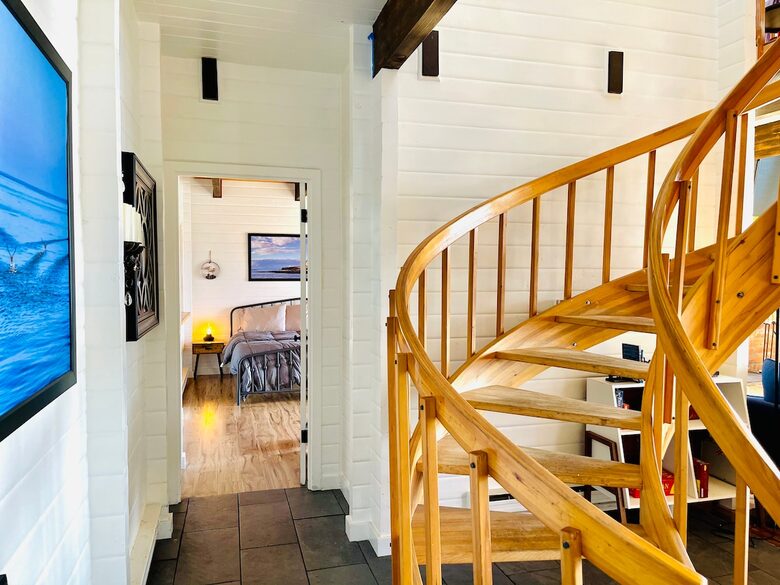 Huge Cabin with Best View on Orcas - Eastsound, Washington