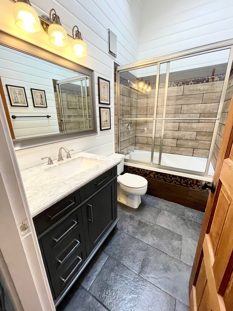 Huge Cabin with Best View on Orcas - Eastsound, Washington