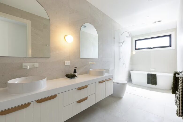 New Luxury Beach House | Huge North Facing Deck/Yard - Point Lonsdale, Australia