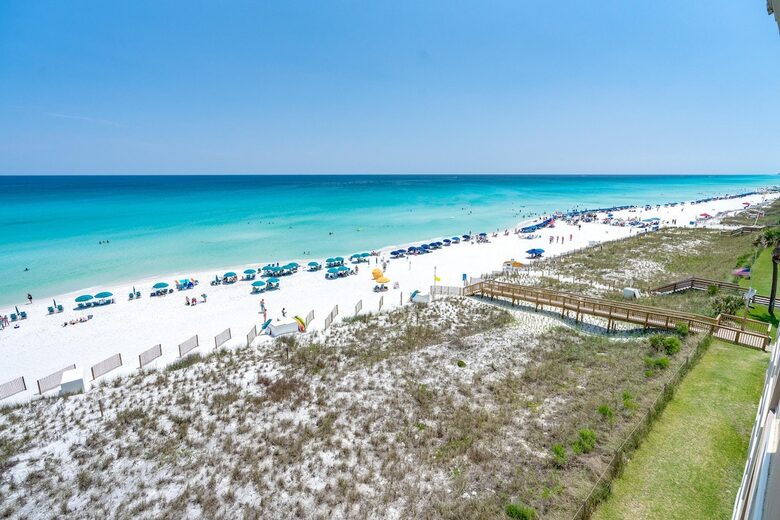 Gulf Breeze Penthouse | Beachfront Luxury in Destin - Destin, Florida