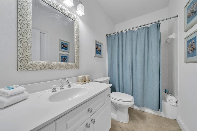 Gulf Breeze Penthouse | Beachfront Luxury in Destin - Destin, Florida
