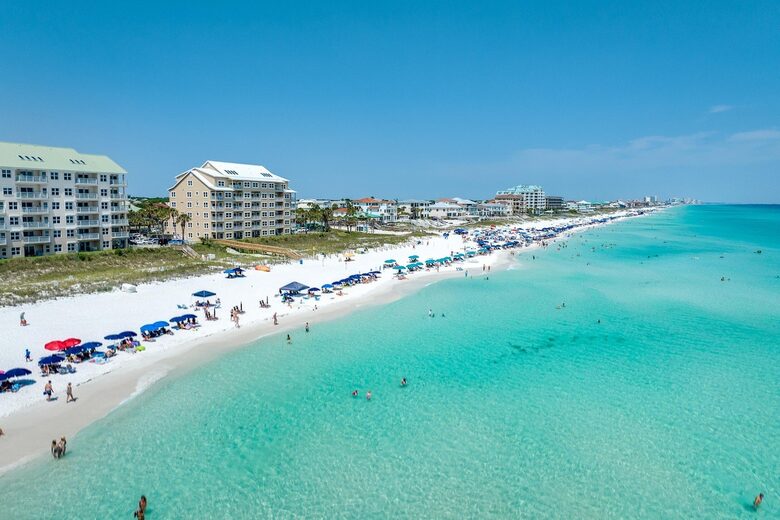 Gulf Breeze Penthouse | Beachfront Luxury in Destin - Destin, Florida