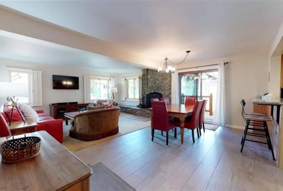 Mammoth Creek Two Bedroom | Walk To The Creek - Mammoth Lakes, California