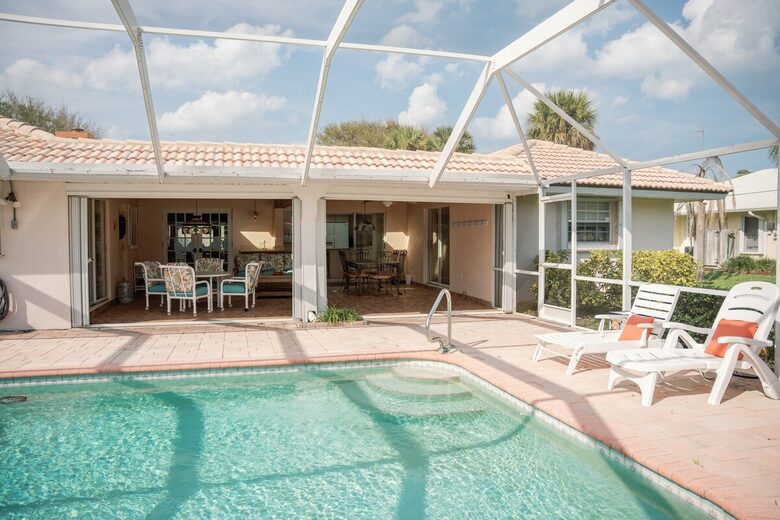 Anglers Cove Casita | Heated Pool, Walk to Ocean - Vero Beach, Florida