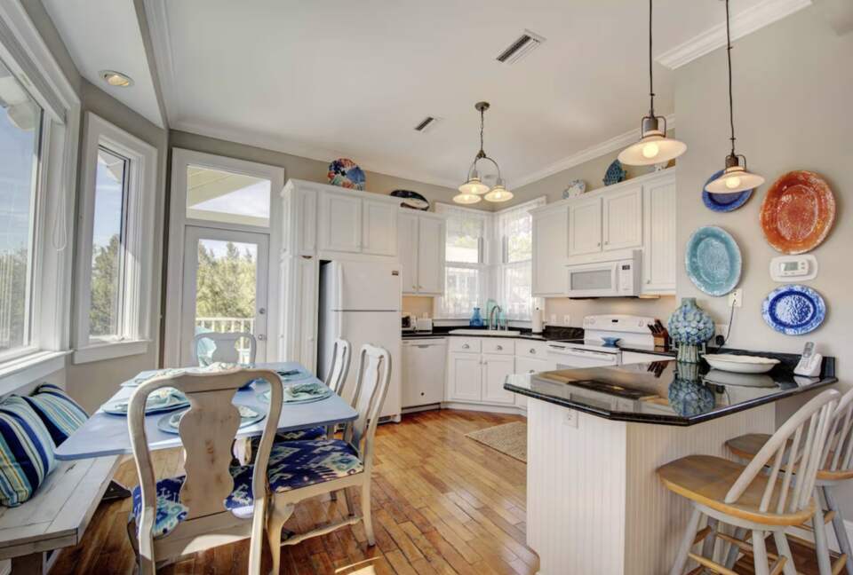 Mariner Coastal Cottage - Saint Simons Island, Georgia
