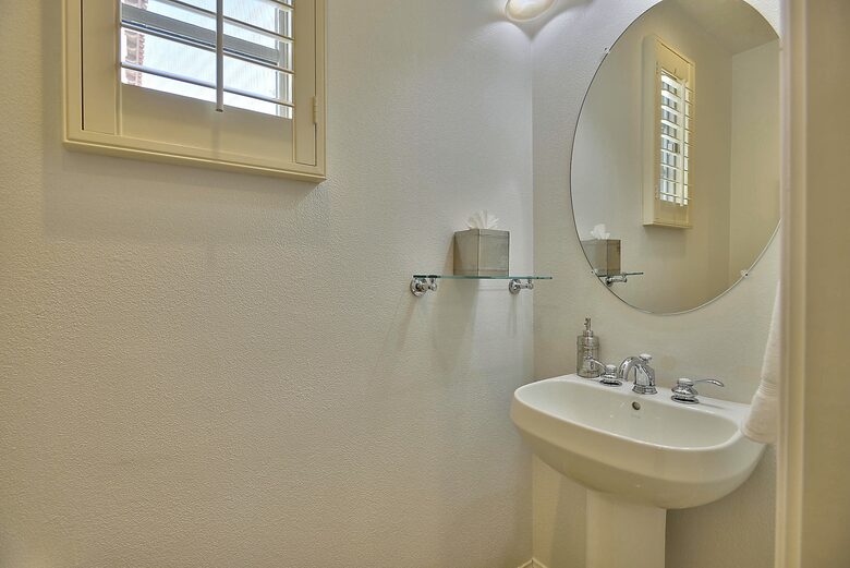 Stunning 2-Story Spanish Townhome with Mountain Views - La Quinta, California