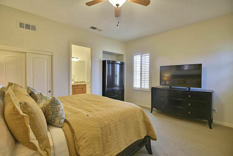 Stunning 2-Story Spanish Townhome with Mountain Views - La Quinta, California