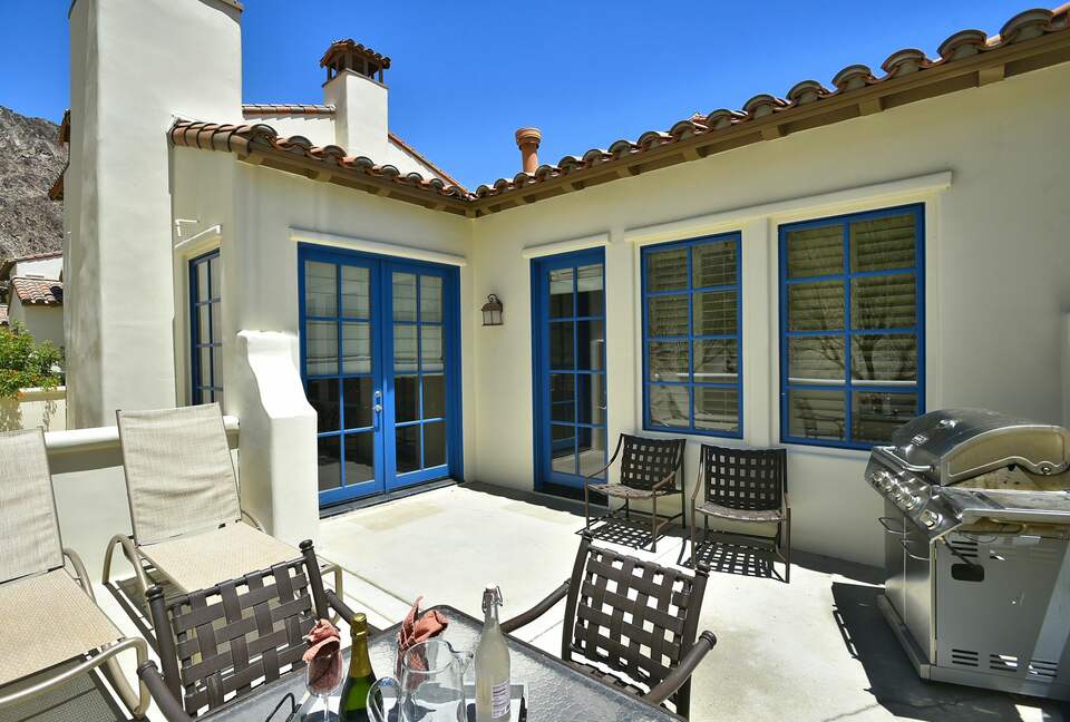 Stunning 2-Story Spanish Townhome with Mountain Views - La Quinta, California